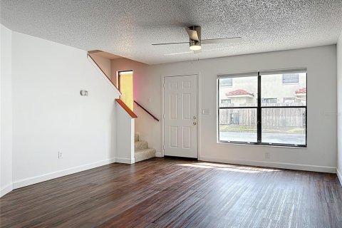 Touwnhouse à vendre à Orlando, Floride: 2 chambres, 102.56 m2 № 1906011 - photo 13
