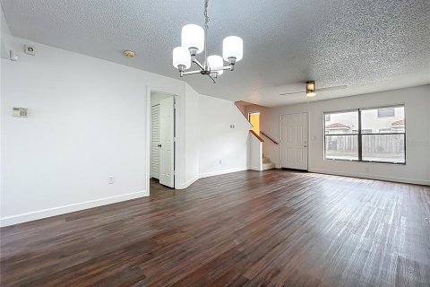 Touwnhouse à vendre à Orlando, Floride: 2 chambres, 102.56 m2 № 1906011 - photo 9