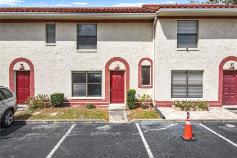 Touwnhouse à vendre à Orlando, Floride: 2 chambres, 102.56 m2 № 1906011 - photo 3