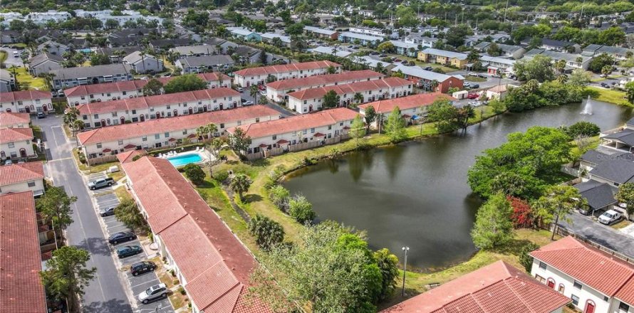 Touwnhouse à Orlando, Floride 2 chambres, 102.56 m2 № 1906011