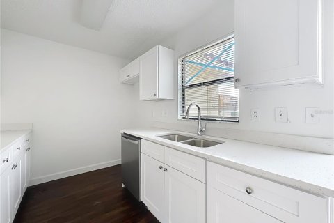 Touwnhouse à vendre à Orlando, Floride: 2 chambres, 102.56 m2 № 1906011 - photo 25