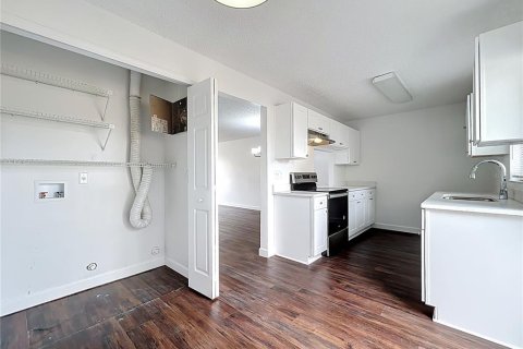 Touwnhouse à vendre à Orlando, Floride: 2 chambres, 102.56 m2 № 1906011 - photo 19