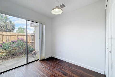 Touwnhouse à vendre à Orlando, Floride: 2 chambres, 102.56 m2 № 1906011 - photo 17