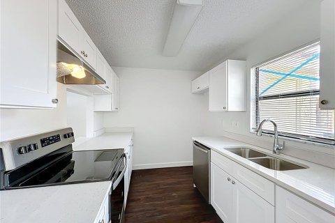 Touwnhouse à vendre à Orlando, Floride: 2 chambres, 102.56 m2 № 1906011 - photo 24