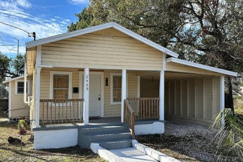 Villa ou maison à Tampa, Floride 3 chambres, 85.75 m2 № 2364534