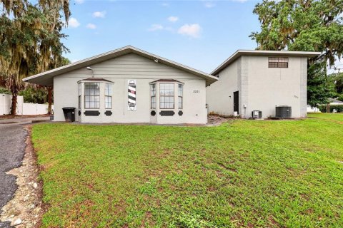 Commercial property in Ocala, Florida 471.2 sq.m. № 2280575