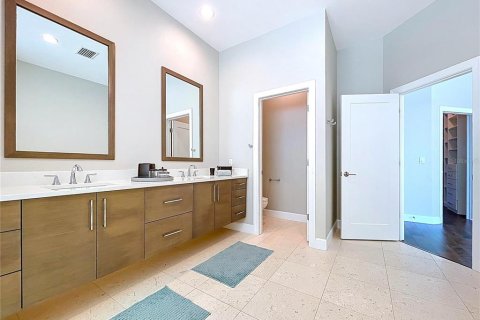 Casa en venta en Treasure Island, Florida, 4 dormitorios, 324.69 m2 № 2139275 - foto 27