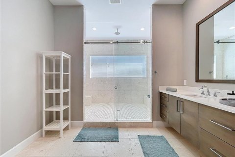 Casa en venta en Treasure Island, Florida, 4 dormitorios, 324.69 m2 № 2139275 - foto 30
