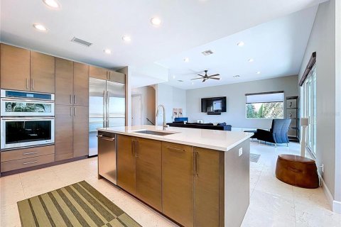Casa en venta en Treasure Island, Florida, 4 dormitorios, 324.69 m2 № 2139275 - foto 19