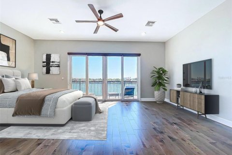Casa en venta en Treasure Island, Florida, 4 dormitorios, 324.69 m2 № 2139275 - foto 24