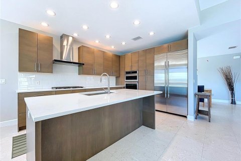Casa en venta en Treasure Island, Florida, 4 dormitorios, 324.69 m2 № 2139275 - foto 16
