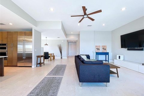 Casa en venta en Treasure Island, Florida, 4 dormitorios, 324.69 m2 № 2139275 - foto 9