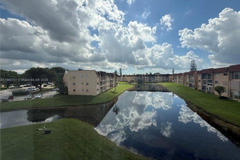 Condominio en venta en Sunrise, Florida, 1 dormitorio, 59.46 m2 № 1929174 - foto 28