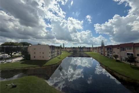 Condominio en venta en Sunrise, Florida, 1 dormitorio, 59.46 m2 № 1929174 - foto 30