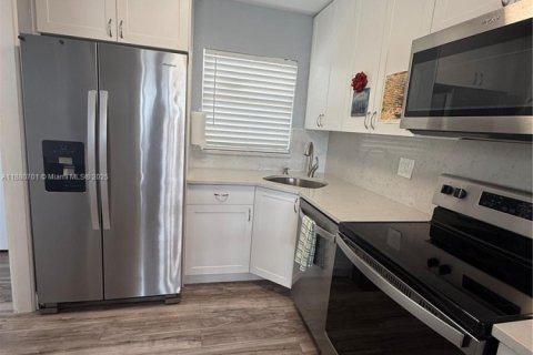 Condominio en venta en Sunrise, Florida, 1 dormitorio, 59.46 m2 № 1929174 - foto 7