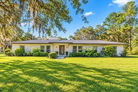 Villa ou maison à Alachua, Floride 4 chambres, 174.38 m2 № 2400978