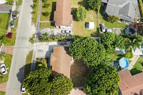 Купить виллу или дом в Хомстед, Флорида 3 спальни, 100.15м2, № 1971359 - фото 5