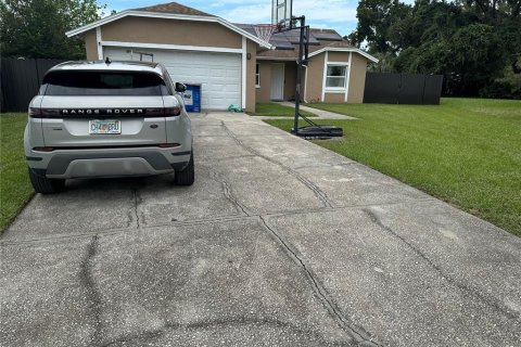 Casa en alquiler en Tampa, Florida, 3 dormitorios, 135.73 m2 № 1901084 - foto 1