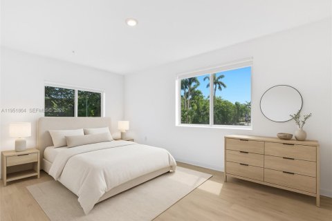 Снять в аренду таунхаус в Майами, Флорида 3 спальни, № 2006069 - фото 13