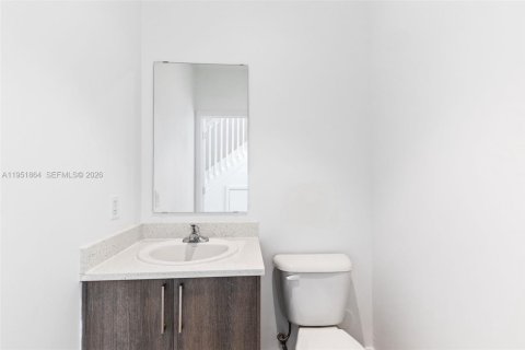 Снять в аренду таунхаус в Майами, Флорида 3 спальни, № 2006069 - фото 11