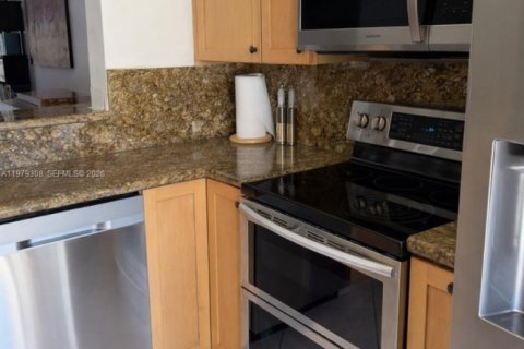 Townhouse in North Miami Beach, Florida 3 bedrooms, 147.71 sq.m. № 2046031 - photo 21