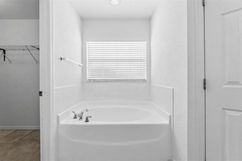 Villa ou maison à vendre à Winter Haven, Floride: 3 chambres, 181.25 m2 № 2237281 - photo 12