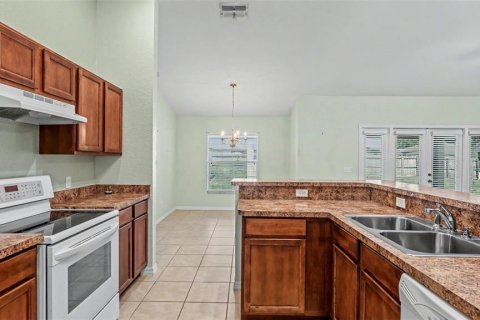 Villa ou maison à vendre à Winter Haven, Floride: 3 chambres, 181.25 m2 № 2237281 - photo 3