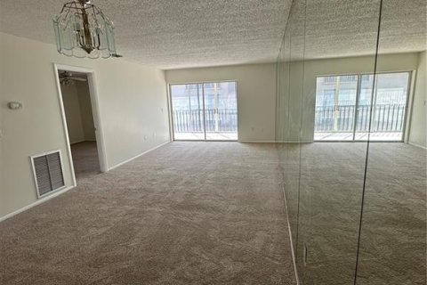 Condominio en venta en Sarasota, Florida, 2 dormitorios, 102.19 m2 № 1541957 - foto 19