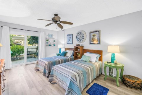 Condo in Clearwater, Florida, 3 bedrooms № 2166577 - photo 16