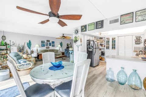 Condo in Clearwater, Florida, 3 bedrooms № 2166577 - photo 8