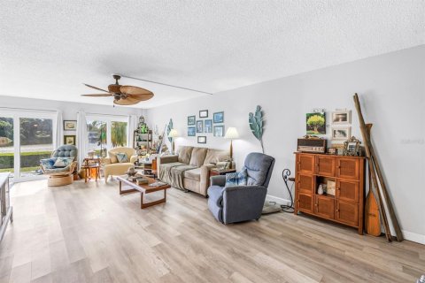 Condo in Clearwater, Florida, 3 bedrooms № 2166577 - photo 3
