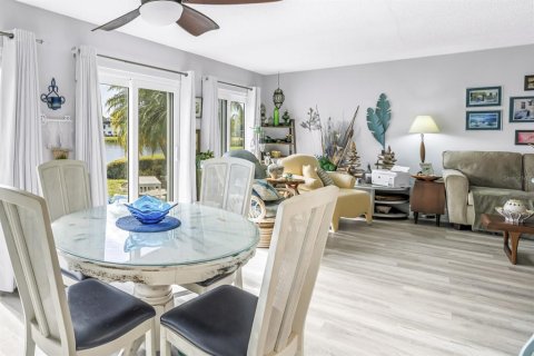 Condo in Clearwater, Florida, 3 bedrooms № 2166577 - photo 6
