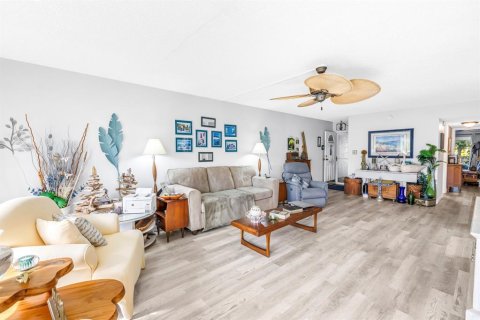Condo in Clearwater, Florida, 3 bedrooms № 2166577 - photo 5