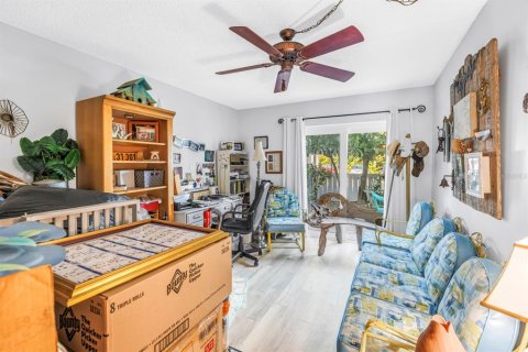 Condo in Clearwater, Florida, 3 bedrooms № 2166577 - photo 19