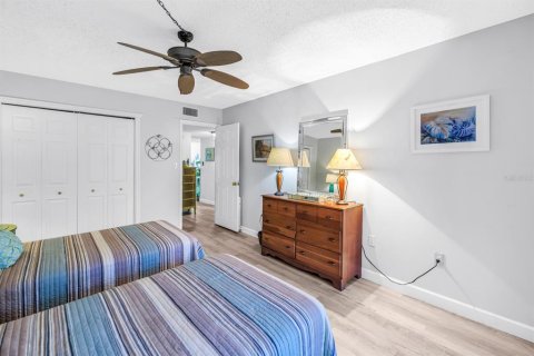 Condo in Clearwater, Florida, 3 bedrooms № 2166577 - photo 17