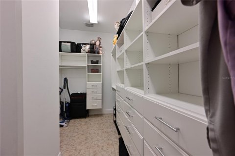Купить виллу или дом в Брейдентон, Флорида 9 комнат, 248.23м2, № 2151172 - фото 22