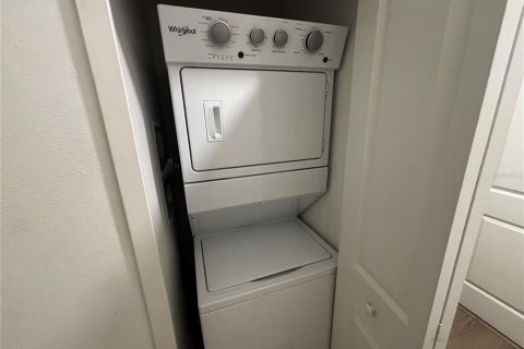 Adosado en alquiler en Orlando, Florida, 3 dormitorios, 156.73 m2 № 2234685 - foto 3