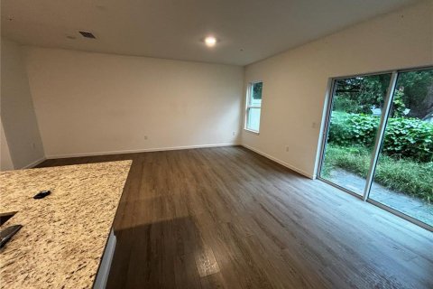 Adosado en alquiler en Orlando, Florida, 3 dormitorios, 156.73 m2 № 2234685 - foto 2