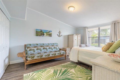 Townhouse in New Smyrna Beach, Florida 2 bedrooms, 82.5 sq.m. № 1744299 - photo 15