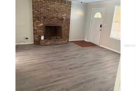 Casa en alquiler en Orlando, Florida, 2 dormitorios, 94.02 m2 № 1911501 - foto 2