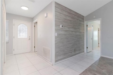 House in Sun City Center, Florida 2 bedrooms, 154.78 sq.m. № 2237850 - photo 6