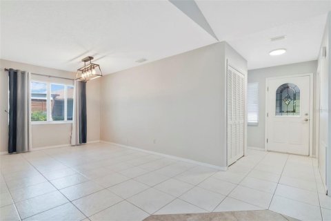 House in Sun City Center, Florida 2 bedrooms, 154.78 sq.m. № 2237850 - photo 15