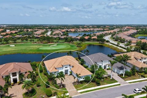 Casa en alquiler en Bradenton, Florida, 4 dormitorios, 371.42 m2 № 1777398 - foto 3