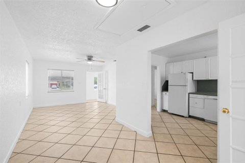 Apartment in Clearwater, Florida 2 bedrooms, 91.79 sq.m. № 1903910 - photo 13