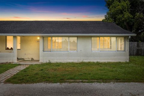 Apartment in Clearwater, Florida 2 bedrooms, 91.79 sq.m. № 1903910 - photo 1