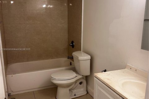 Купить кондоминиум в Майами, Флорида 2 спальни, 85.47м2, № 1887465 - фото 10