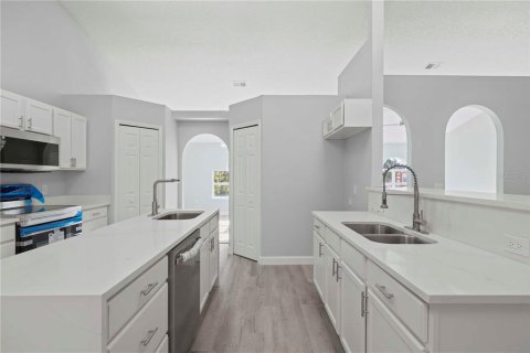 Villa ou maison à vendre à Minneola, Floride: 3 chambres, 186.55 m2 № 2114848 - photo 13