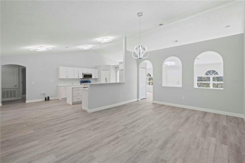 Villa ou maison à vendre à Minneola, Floride: 3 chambres, 186.55 m2 № 2114848 - photo 16