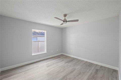 Villa ou maison à vendre à Minneola, Floride: 3 chambres, 186.55 m2 № 2114848 - photo 27