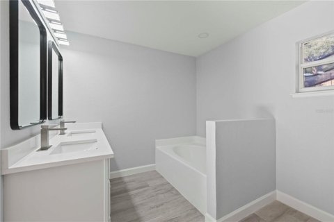 Villa ou maison à vendre à Minneola, Floride: 3 chambres, 186.55 m2 № 2114848 - photo 21